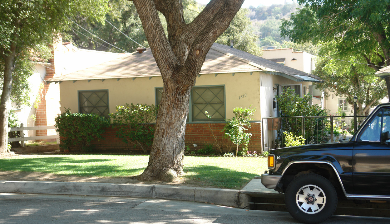 1810 Verdugo Rd in Glendale, CA - Building Photo