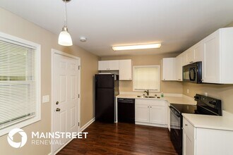 1328 Orlando Cir NE in Birmingham, AL - Foto de edificio - Building Photo