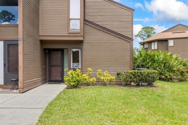 41 Hembury Ln in Palm Coast, FL - Building Photo - Building Photo