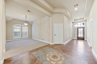 2143 Pioneer Pass in Seguin, TX - Building Photo - Building Photo