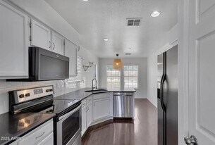 8824 E Mescal St in Scottsdale, AZ - Building Photo