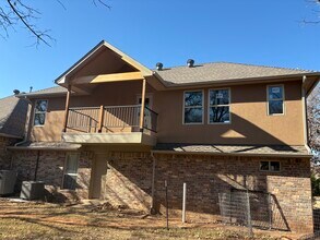 8710 Palermo Dr in Edmond, OK - Foto de edificio - Building Photo
