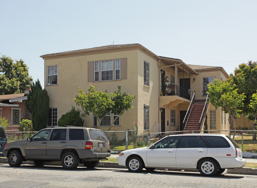 6816 Middleton St in Huntington Park, CA - Building Photo