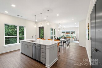 3630 N Davidson St in Charlotte, NC - Building Photo - Building Photo