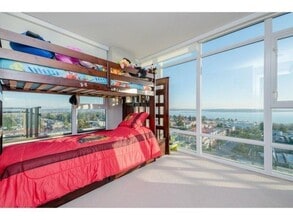 1455 George St in White Rock, BC - Building Photo - Building Photo