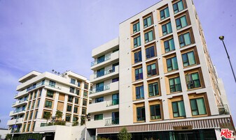 10375 Washington Blvd in Culver City, CA - Building Photo