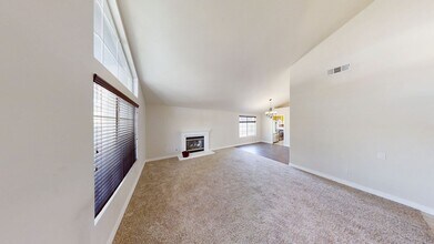 980 Creston Way in Beaumont, CA - Building Photo - Building Photo