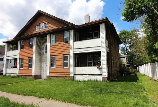 property at 601-603 Court St