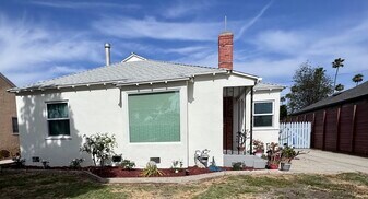 3554 S Muirfield Rd in Los Angeles, CA - Building Photo