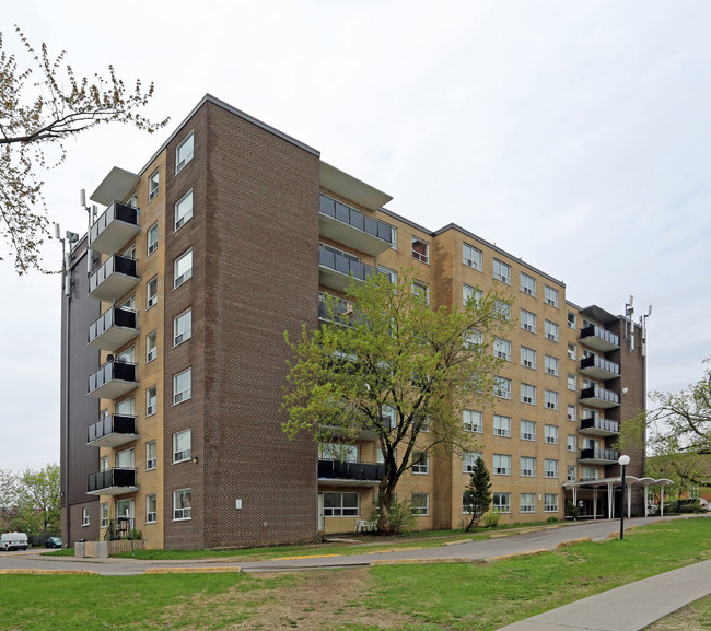 Kirsh Apartments in Toronto, ON - Building Photo - Building Photo