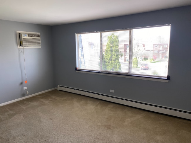 7041 170th St in Tinley Park, IL - Foto de edificio - Building Photo