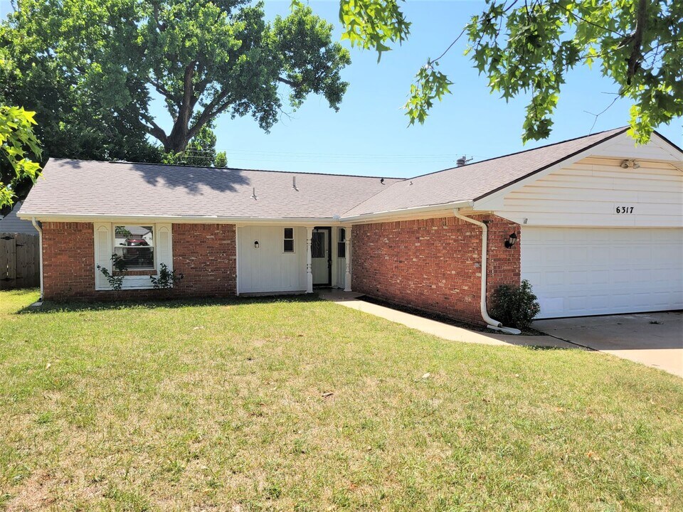 6317 N Warren Ave in Oklahoma City, OK - Foto de edificio
