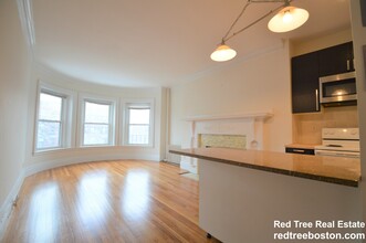 849 Beacon St, Unit 3 in Boston, MA - Foto de edificio - Building Photo