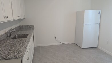 298 Eldron Blvd SE in Palm Bay, FL - Building Photo - Building Photo