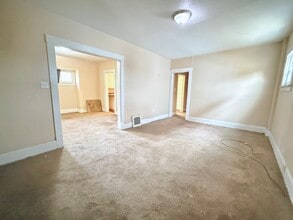 2747 Rush Blvd in Youngstown, OH - Building Photo - Building Photo