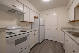 The Reserve in Fairfield, OH - Building Photo