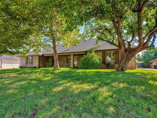 11204 Leaning Elm Rd in Oklahoma City, OK - Building Photo - Building Photo