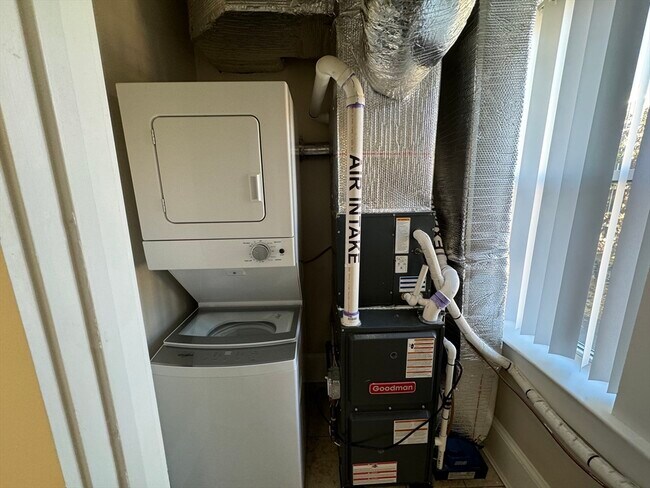 17 Short St, Unit #1