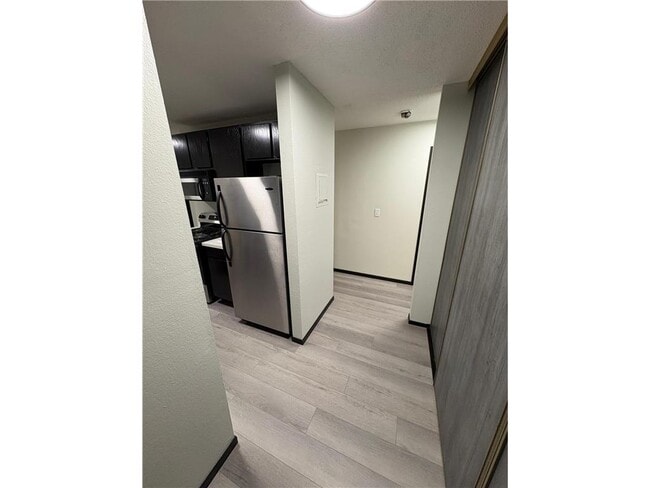 property at 907 Coulee Rd