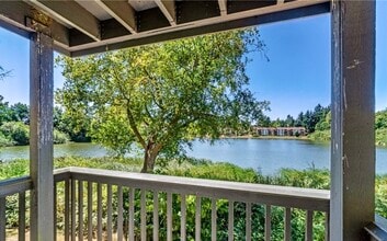 31003 14th Ave S, Unit C9 in Federal Way, WA - Foto de edificio - Building Photo