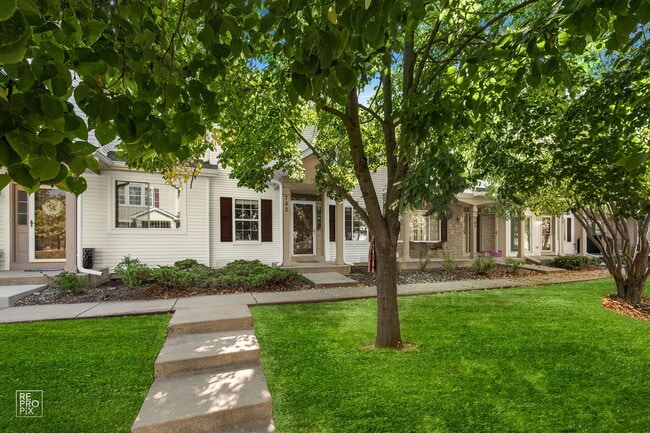 742 County Line Rd in Aurora, IL - Building Photo - Building Photo