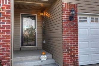 803 Foxgrove Dr in Fairview Heights, IL - Building Photo - Building Photo