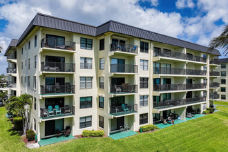 Sea Oats in Cocoa Beach, FL - Building Photo - Building Photo