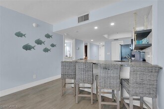 890 S Collier Blvd in Marco Island, FL - Building Photo - Building Photo