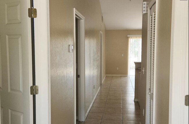 4442 29th St SW in Lehigh Acres, FL - Building Photo - Building Photo