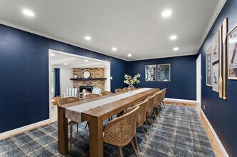 1424 Vista Ln SW in Willmar, MN - Foto de edificio - Building Photo