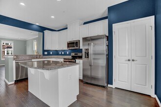 8224 Secluded Cove Ln in Baltimore, MD - Building Photo - Building Photo
