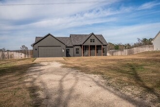 15159 County Rd 220 in Tyler, TX - Building Photo - Building Photo