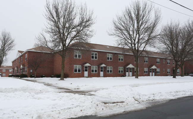 Humphrey Garden in Utica, NY - Building Photo - Building Photo