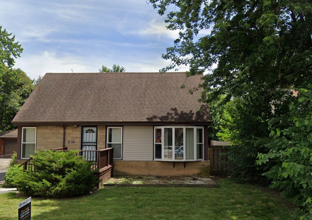 15607 Rose Dr in South Holland, IL - Building Photo