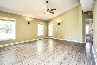913 Redwood St in Daytona Beach, FL - Building Photo - Building Photo