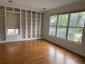 179 Clarence Rd in Scarsdale, NY - Building Photo - Building Photo
