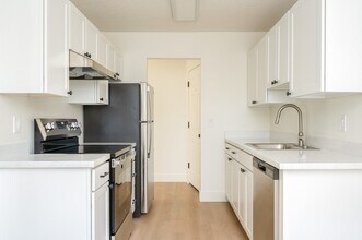 SAGEWOOD ESTATES in Portland, OR - Building Photo - Building Photo