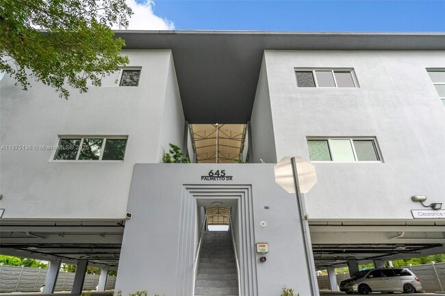 645 Palmetto Dr in Miami Springs, FL - Building Photo - Building Photo