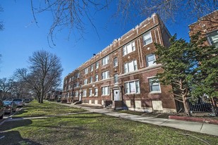 7120-32 S Wabash in Chicago, IL - Building Photo