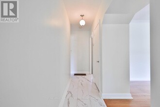 68 Oriole Ave in Mississauga, ON - Building Photo - Building Photo