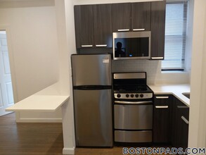 11 Queensberry St in Boston, MA - Building Photo - Building Photo