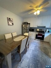 197 Franklin St in Elmwood Park, NJ - Building Photo - Building Photo