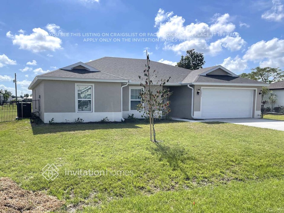 16055 Alcira Cir in Punta Gorda, FL - Building Photo