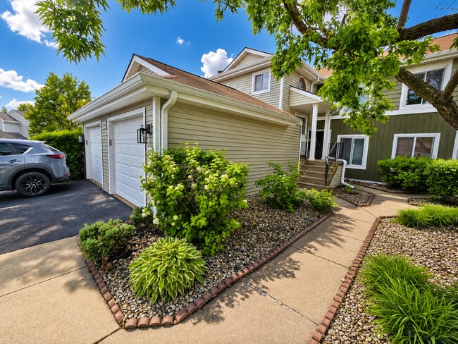 property at 2474 Brunswick Cir