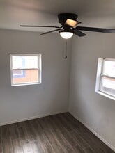 1006 Luna St, Unit 1004 Luna in Las Cruces, NM - Foto de edificio - Building Photo