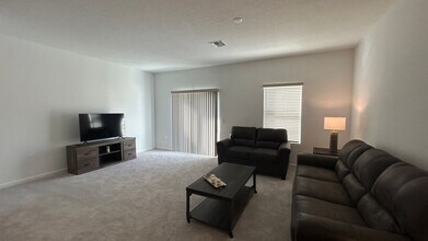 New construction!! Private Furnished Guest Suite & Office in NW Gainesville in Gainesville, FL - Building Photo - Building Photo