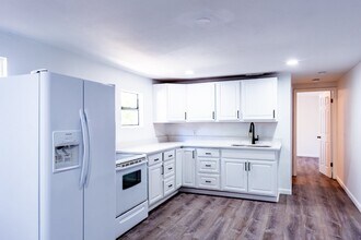 3402 W Van Buren Dr in Tampa, FL - Building Photo - Building Photo