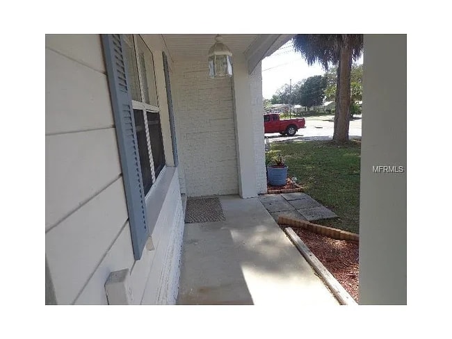 5745 Indiana Ave in New Port Richey, FL - Building Photo - Building Photo
