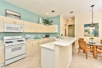 4529 Cardinal Cove Ln in Naples, FL - Foto de edificio - Building Photo