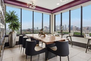 Residences at the Grove in Dallas, TX - Building Photo